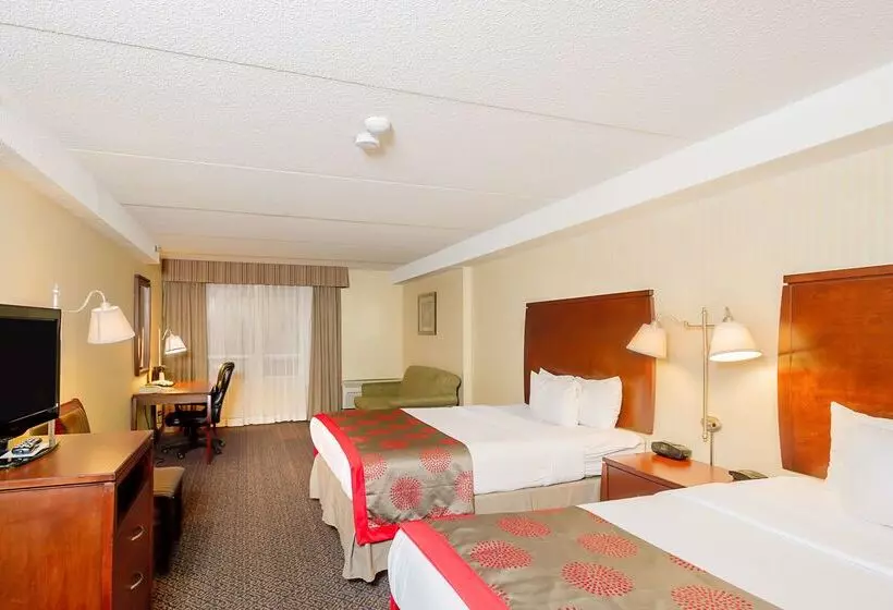 Fotos del hotel Ramada By Wyndham Niagara Falls By The River:  15