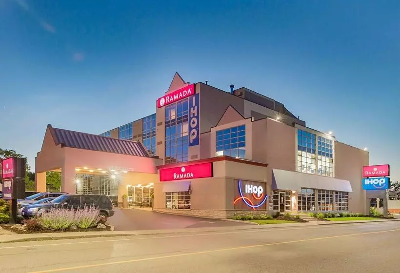 Fotos del hotel Ramada By Wyndham Niagara Falls By The River:  7