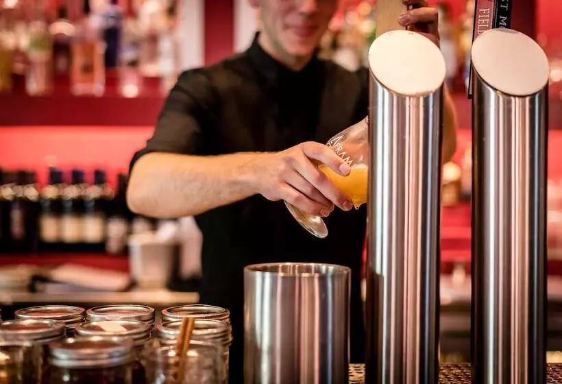 Fotos del hotel Nita Lake Lodge:  8