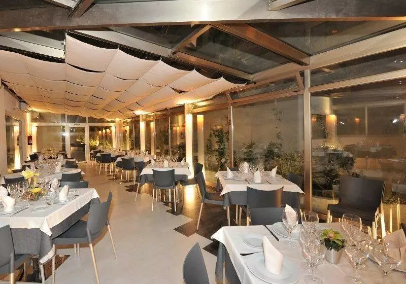 Fotos del hotel On Aleta Room Designed For Adults:  5