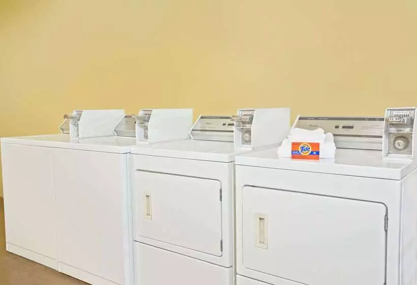 Fotos del hotel Days Inn By Wyndham Orlando Airport Florida Mall:  5