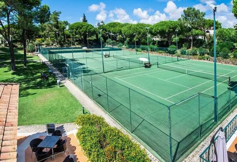 Fotos del hotel Four Seasons Country Club:  5