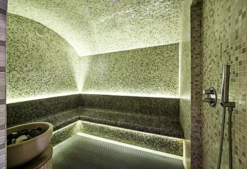 Fotos del hotel Four Seasons Country Club:  6