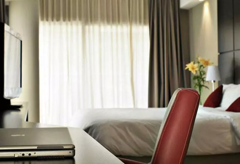 Fotos del hotel Htl City Baires:  17