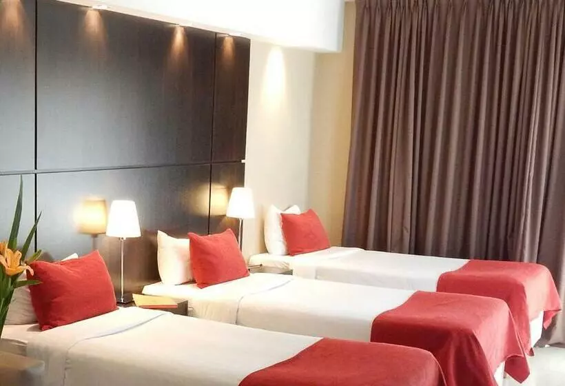 Fotos del hotel Htl City Baires:  10