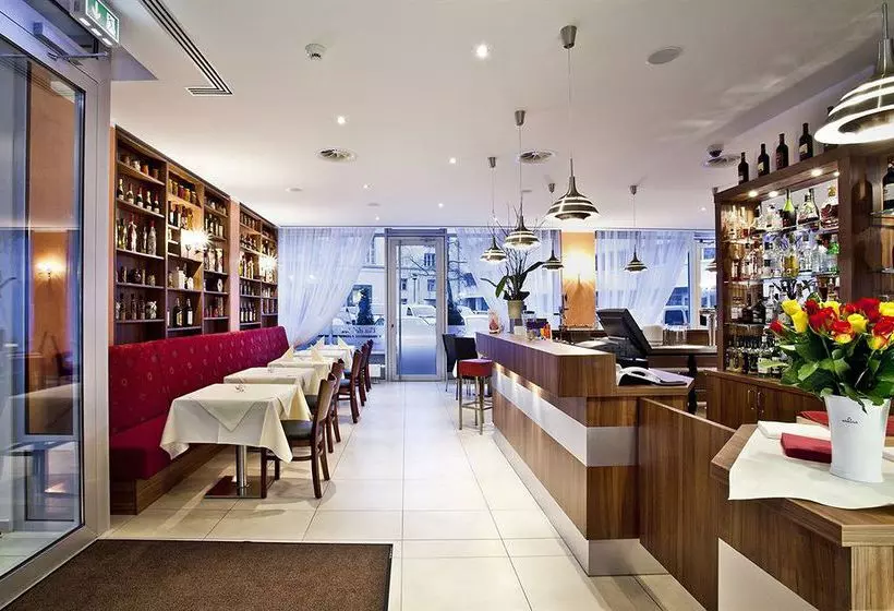 Fotos del hotel Ivbergs  Berlin Messe:  5