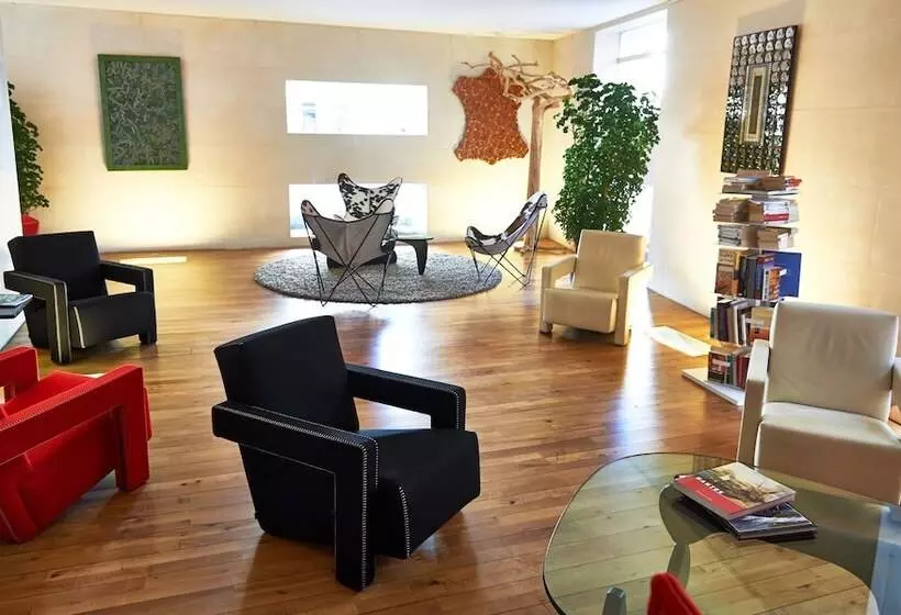 Fotos del hotel Hôtel La Pérouse:  2