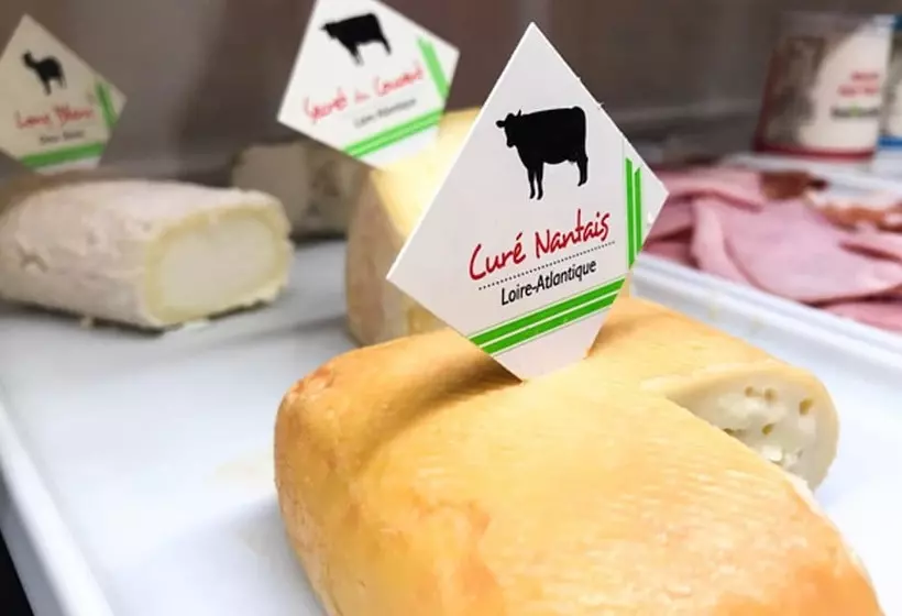 Fotos del hotel Hôtel La Pérouse:  4