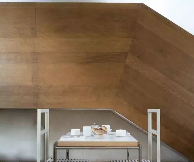 Fotos del hotel Hôtel La Pérouse:  15