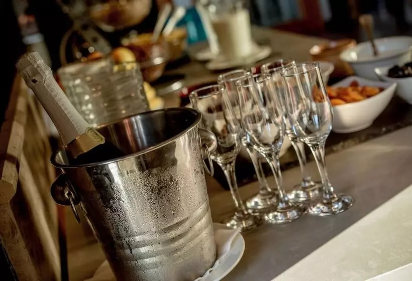 Fotos del hotel Castle Garden:  11