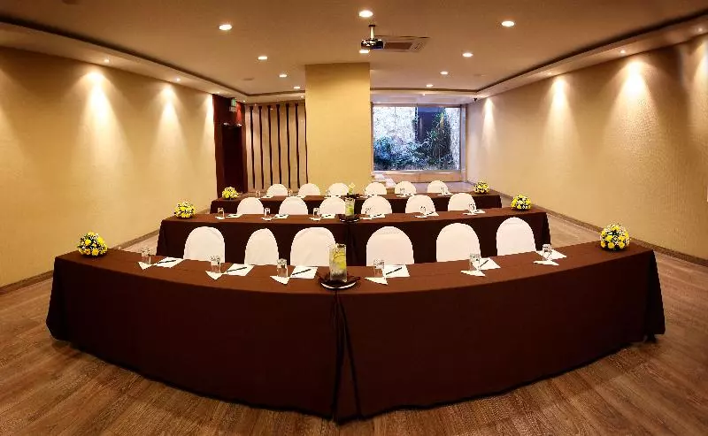 Fotos del hotel Reina Isabel:  14