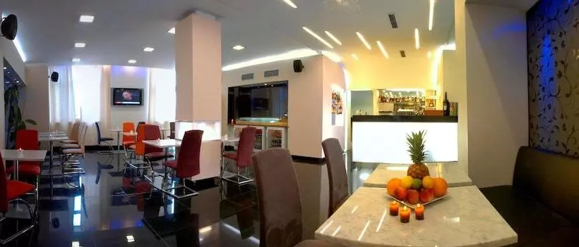 Fotos del hotel Relax Inn:  7