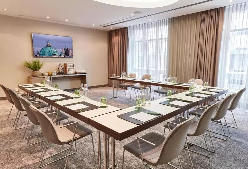 Fotos del hotel Steigenberger Hotel Herrenhof:  13