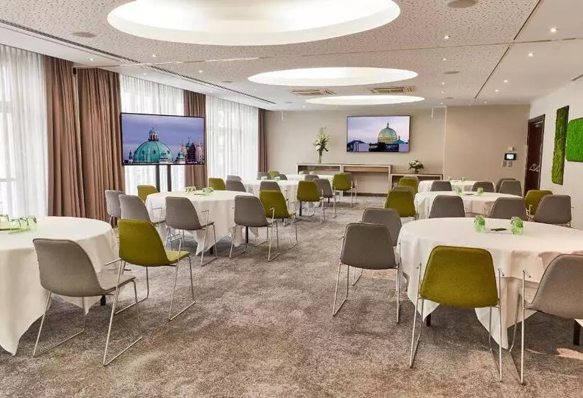 Fotos del hotel Steigenberger Hotel Herrenhof:  7