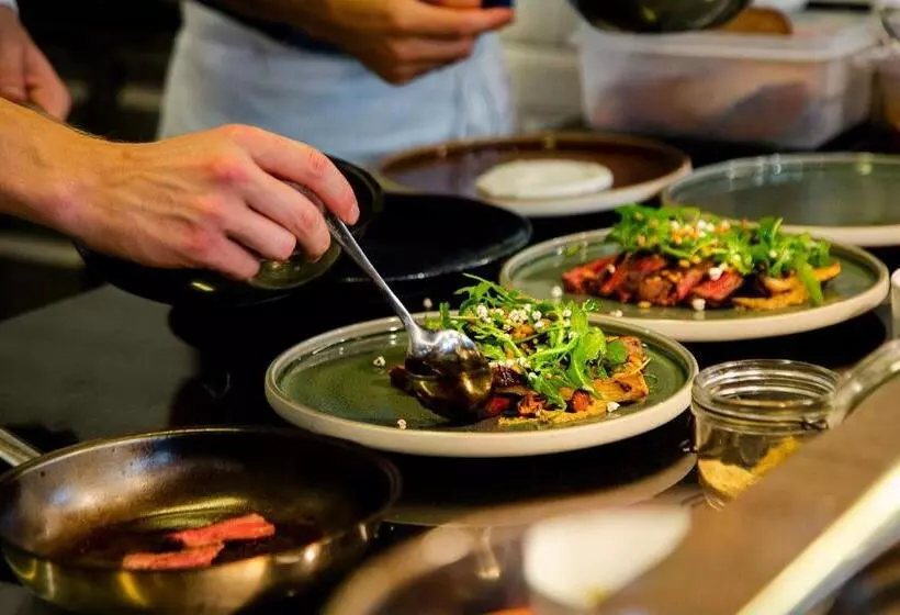 Fotos del hotel Steigenberger Hotel Herrenhof:  5