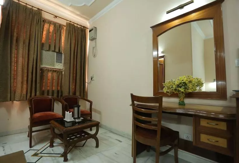 Fotos del hotel Capital O74390  Grand Park Inn:  18