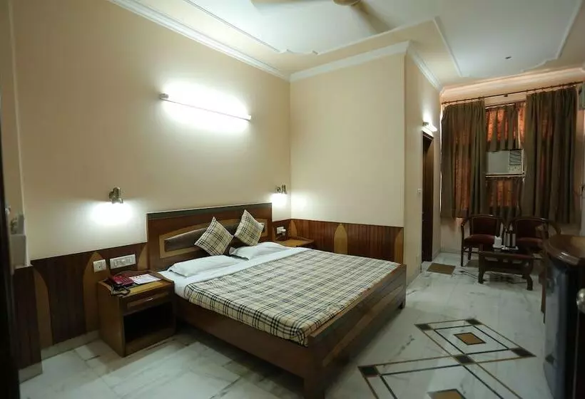 Fotos del hotel Capital O74390  Grand Park Inn:  15