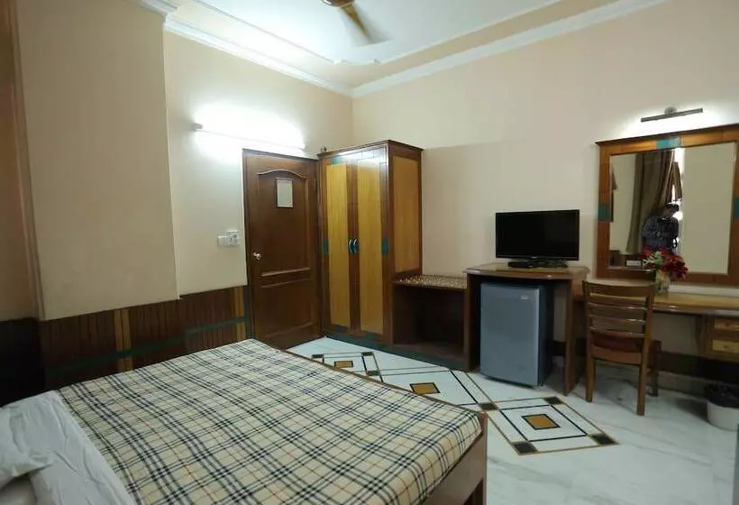 Fotos del hotel Capital O74390  Grand Park Inn:  7