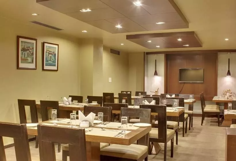 Fotos del hotel Justa Hyderabad:  3