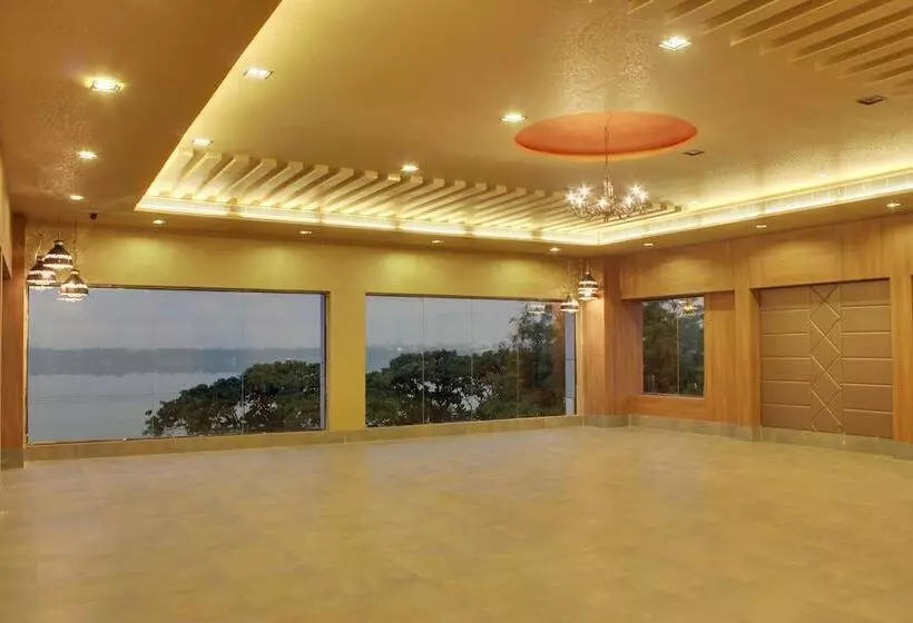 Fotos del hotel Justa Hyderabad:  2