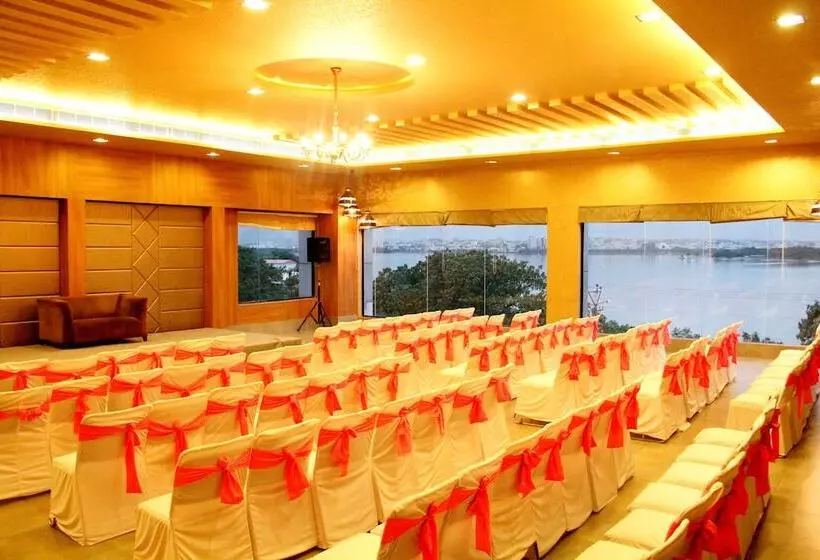 Fotos del hotel Justa Hyderabad:  14