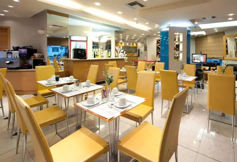 Fotos del hotel Kastro Hotel:  3