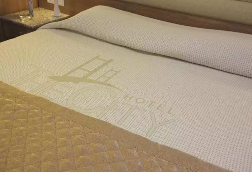 Fotos del hotel The City:  25