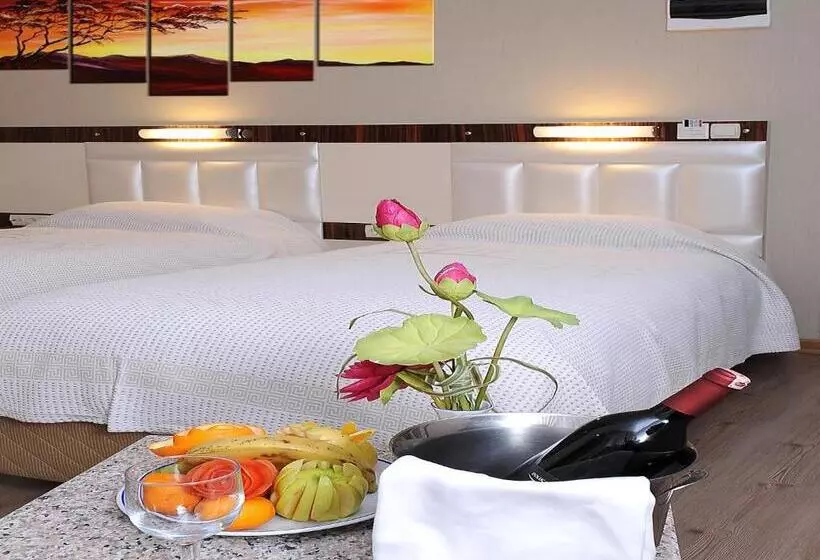 Fotos del hotel The City:  24