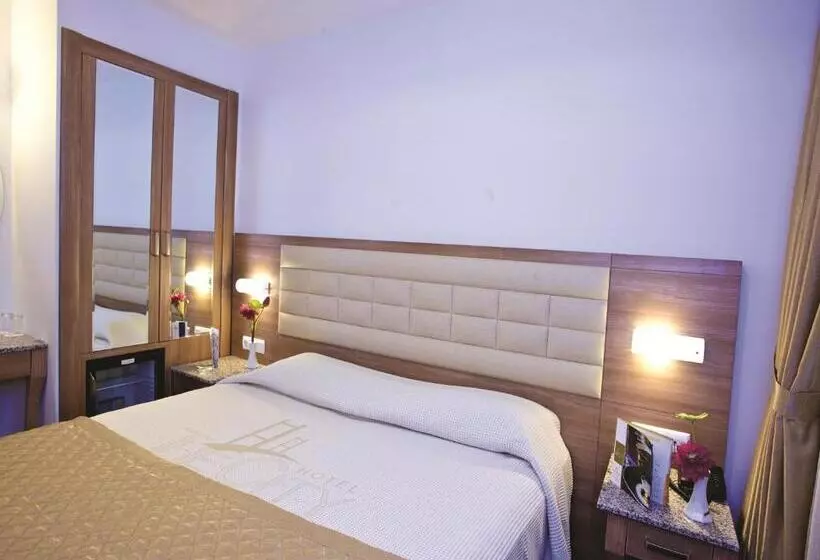 Fotos del hotel The City:  18