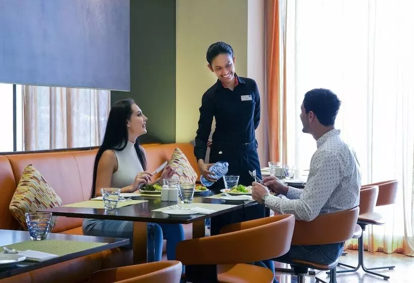 Fotos del hotel Centro Barsha  By Rotana:  17