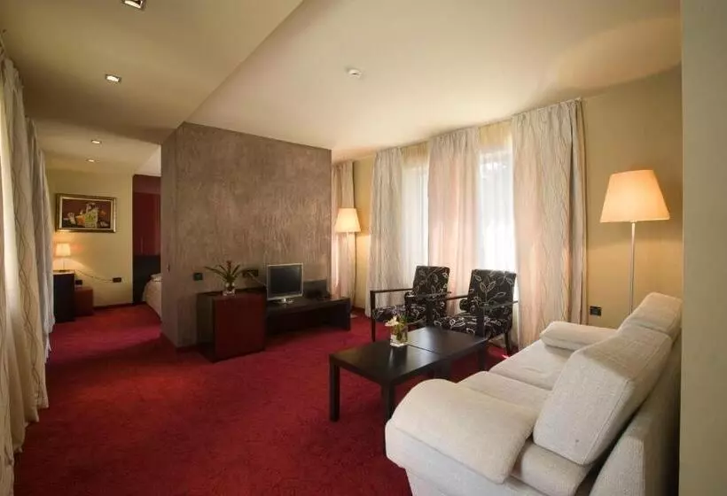 Fotos del hotel Famous House:  24