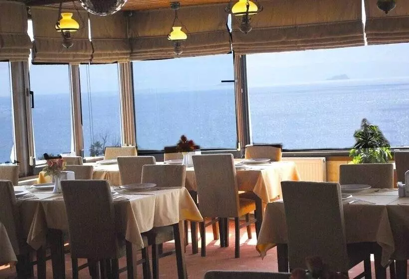 Fotos del hotel Grand Liza:  6