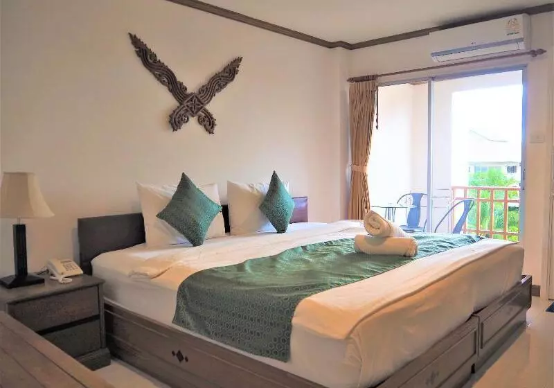 Fotos del hotel Hua Hin White Villa:  2