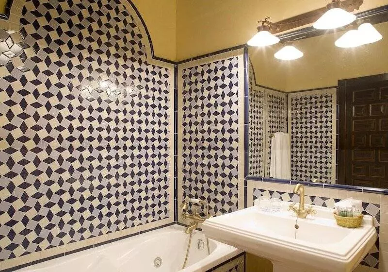 Fotos del hotel Palacio De Mariana Pineda:  11