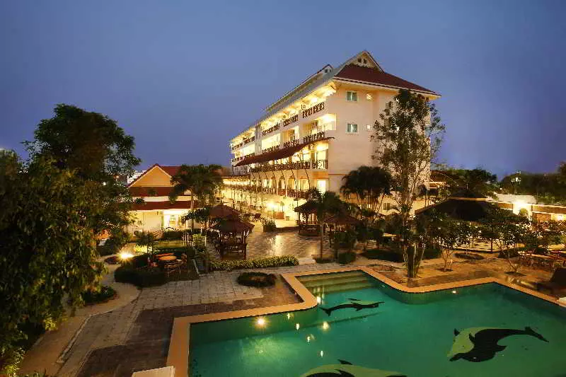H2 Hua Hin Residence