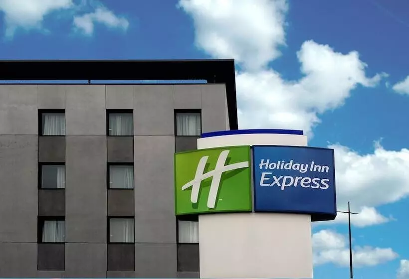 Fotos del hotel Holiday Inn Express Bilbao Airport, An Ihg:  8