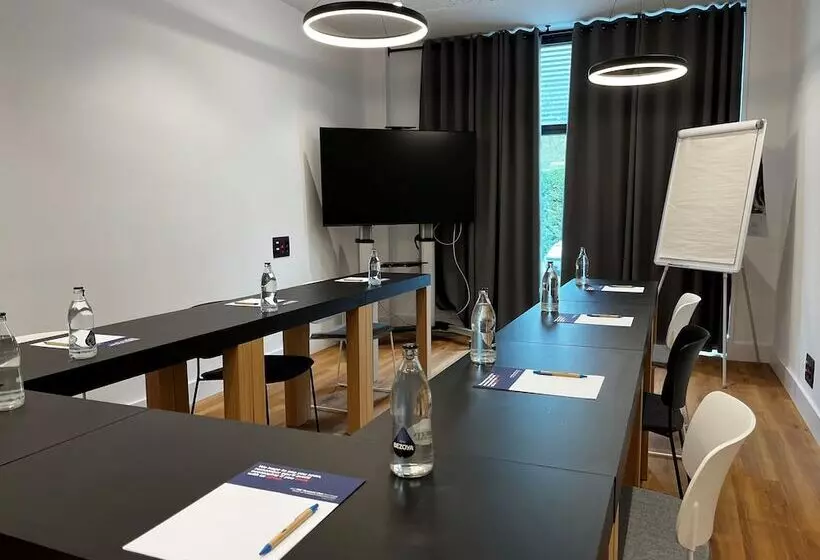 Fotos del hotel Holiday Inn Express Bilbao Airport, An Ihg:  21