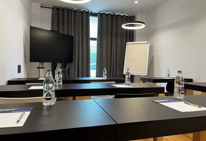 Fotos del hotel Holiday Inn Express Bilbao Airport, An Ihg:  13