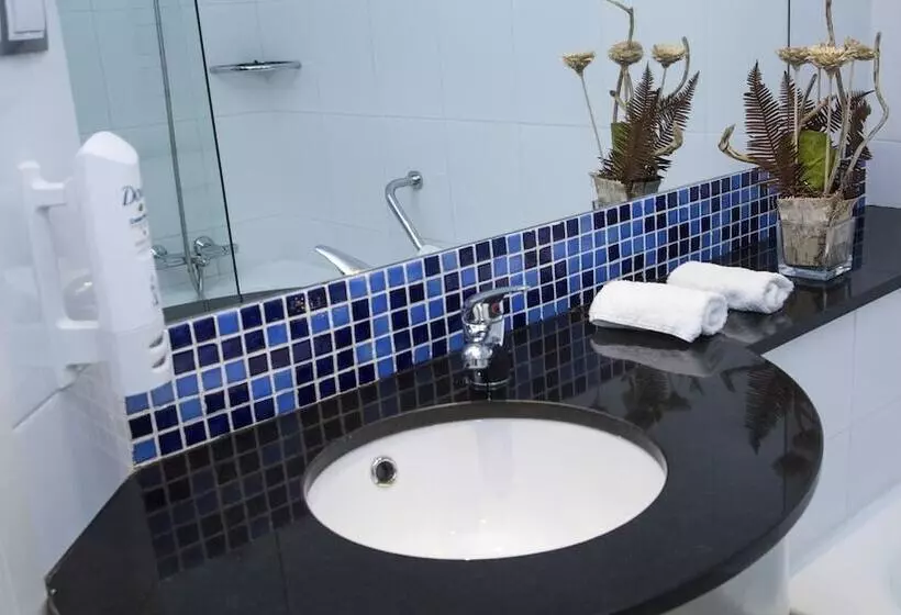 Fotos del hotel Holiday Inn Express Bilbao Airport, An Ihg:  7