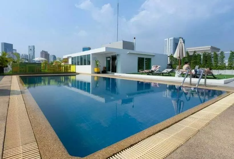 Fotos del hotel The Tivoli:  2