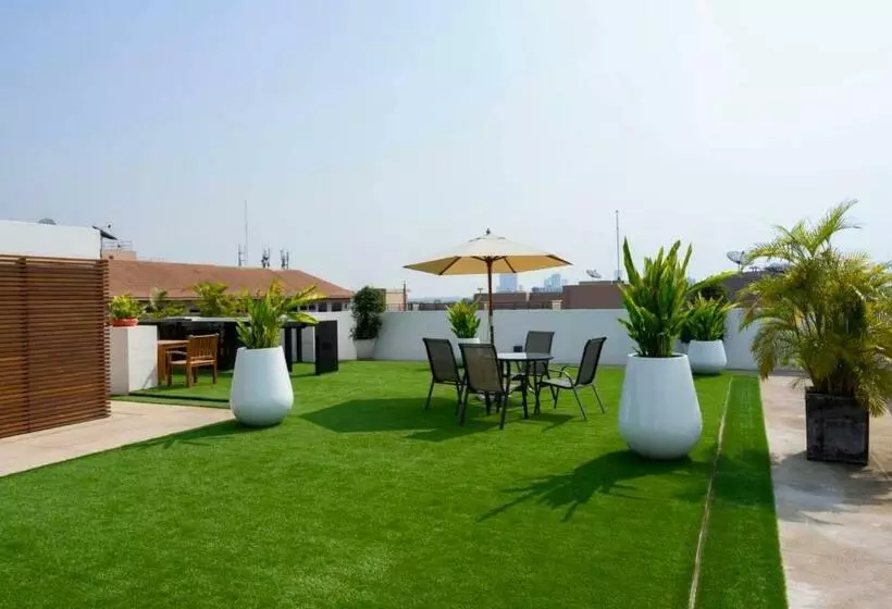 Fotos del hotel The Tivoli:  4