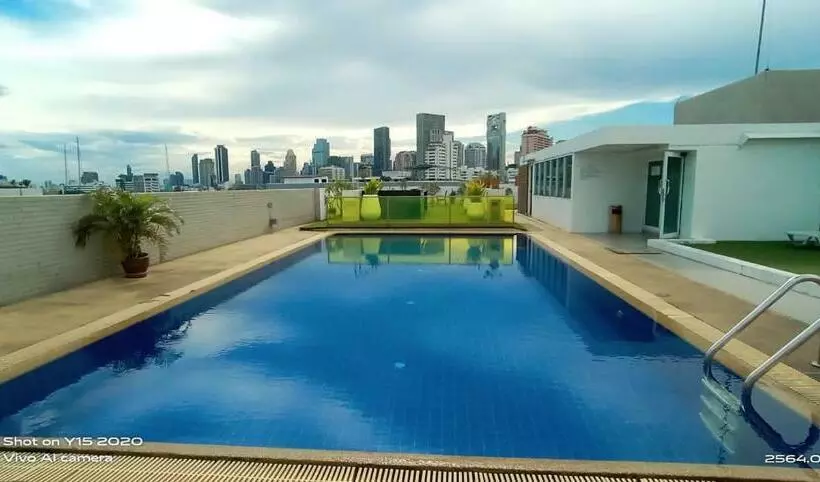 Fotos del hotel The Tivoli:  9