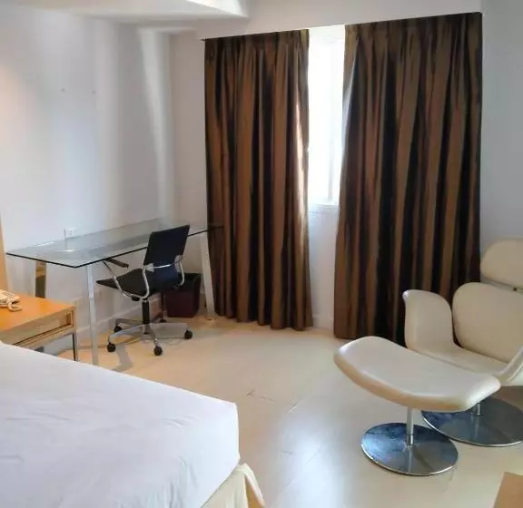 Fotos del hotel The Tivoli:  8