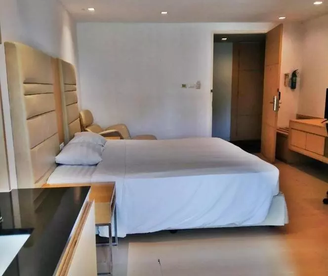 Fotos del hotel The Tivoli:  12