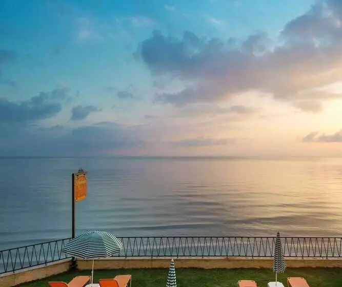 Fotos del hotel Andreolas Luxury Suites:  9