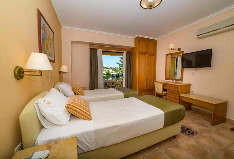 Fotos del hotel Andreolas Luxury Suites:  6