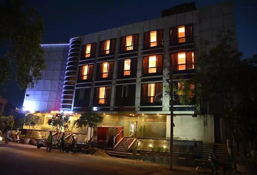 Fotos del hotel Capital O 18907  Apex Intercontinental:  12