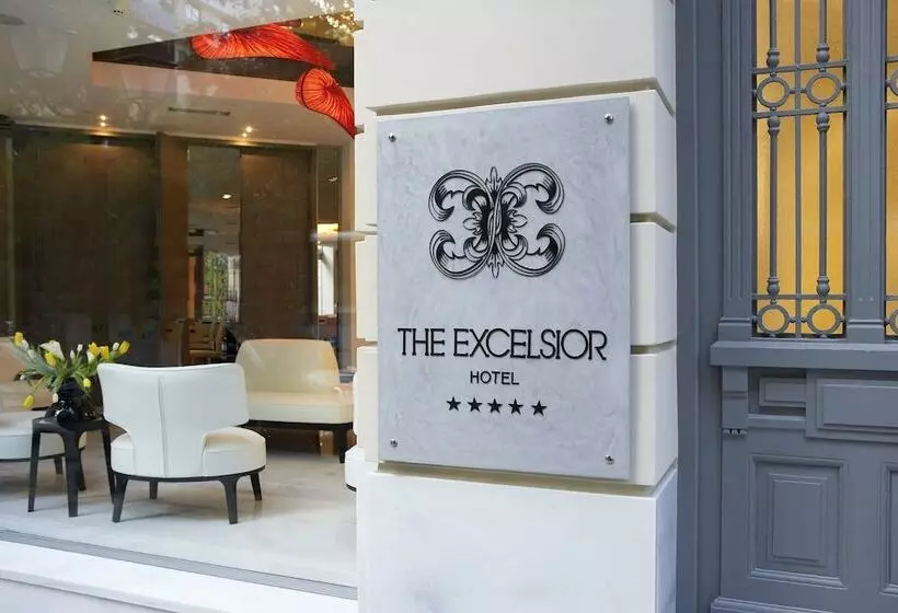 Fotos del hotel The Excelsior Small Luxury Hotels Of The World:  8