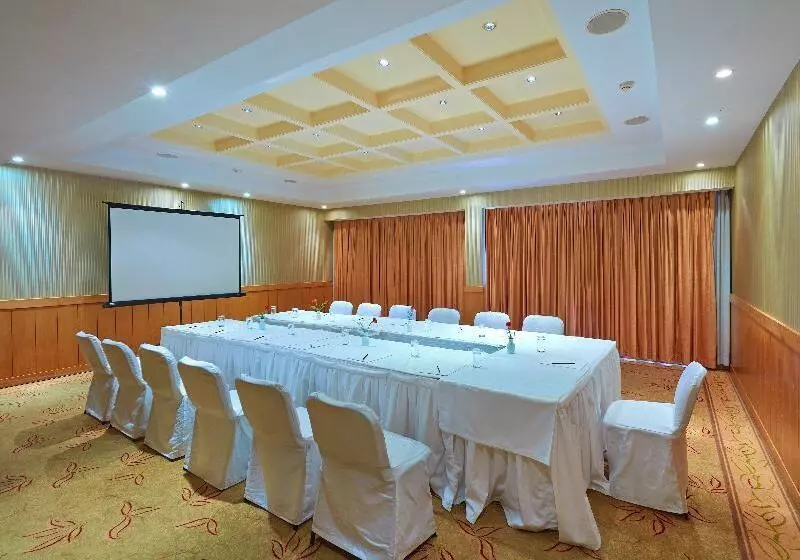 Fotos del hotel Park Plaza Chennai Omr:  8