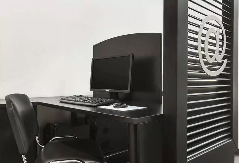 Fotos del hotel Ramada Brussels Woluwe:  21